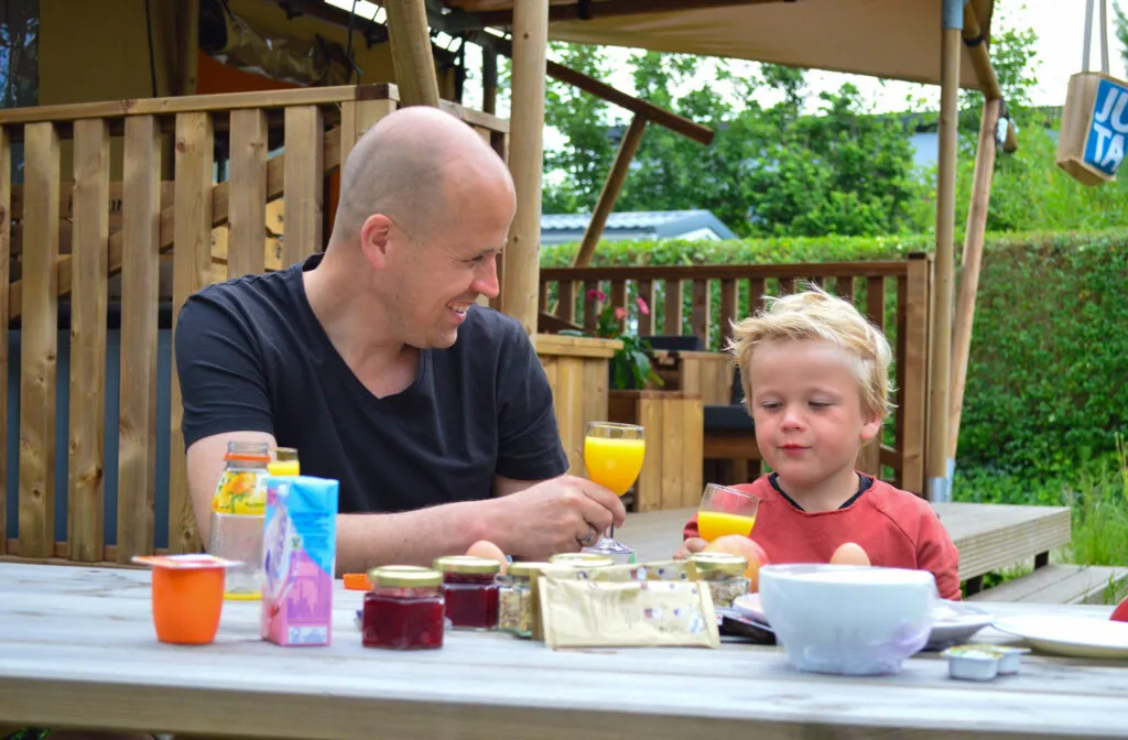 Urlaub in einem Safarizelt